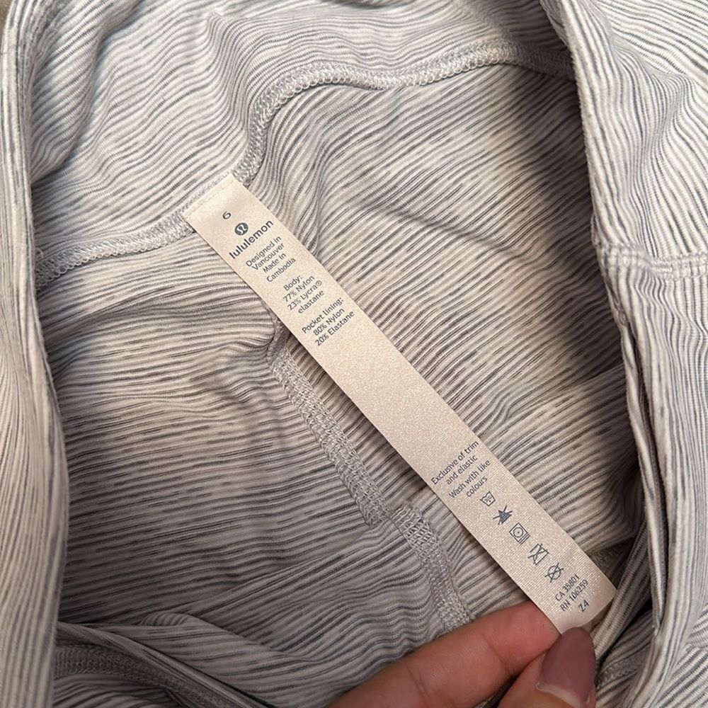 Lululemon Leggings - Picture 3 of 4